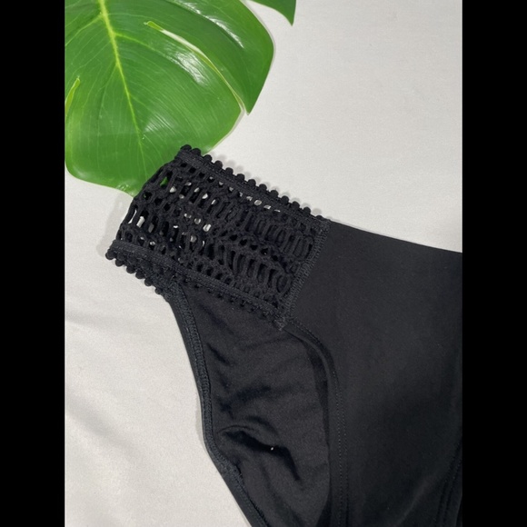NEW Robin Piccone Sophia Side Crochet Bikini Bottom in Black‎ [ Small ] - Picture 5 of 10